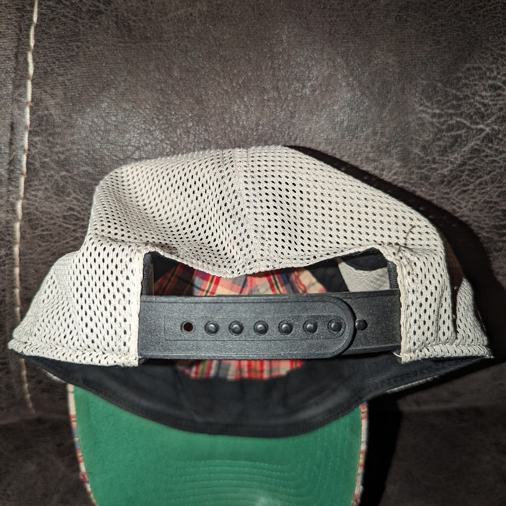 Hat - Picture 2 of 4